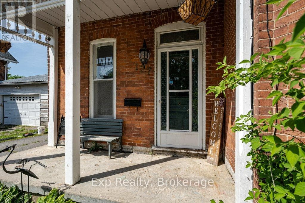 127 GREEN STREET, Central Lakes — photo 4
