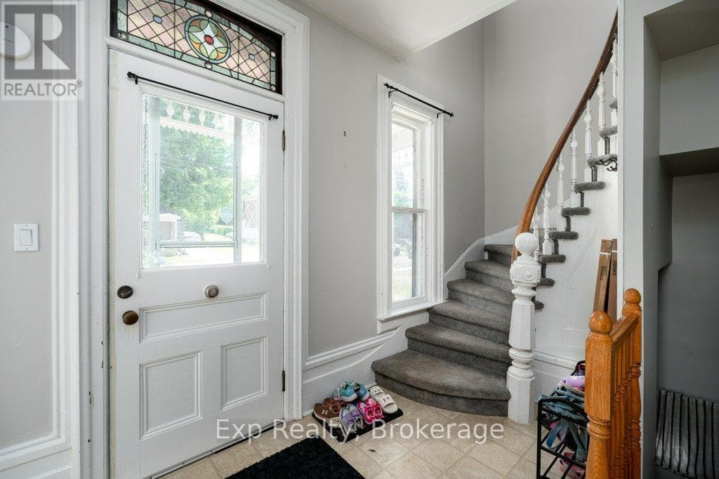 127 GREEN STREET, Central Lakes — photo 5