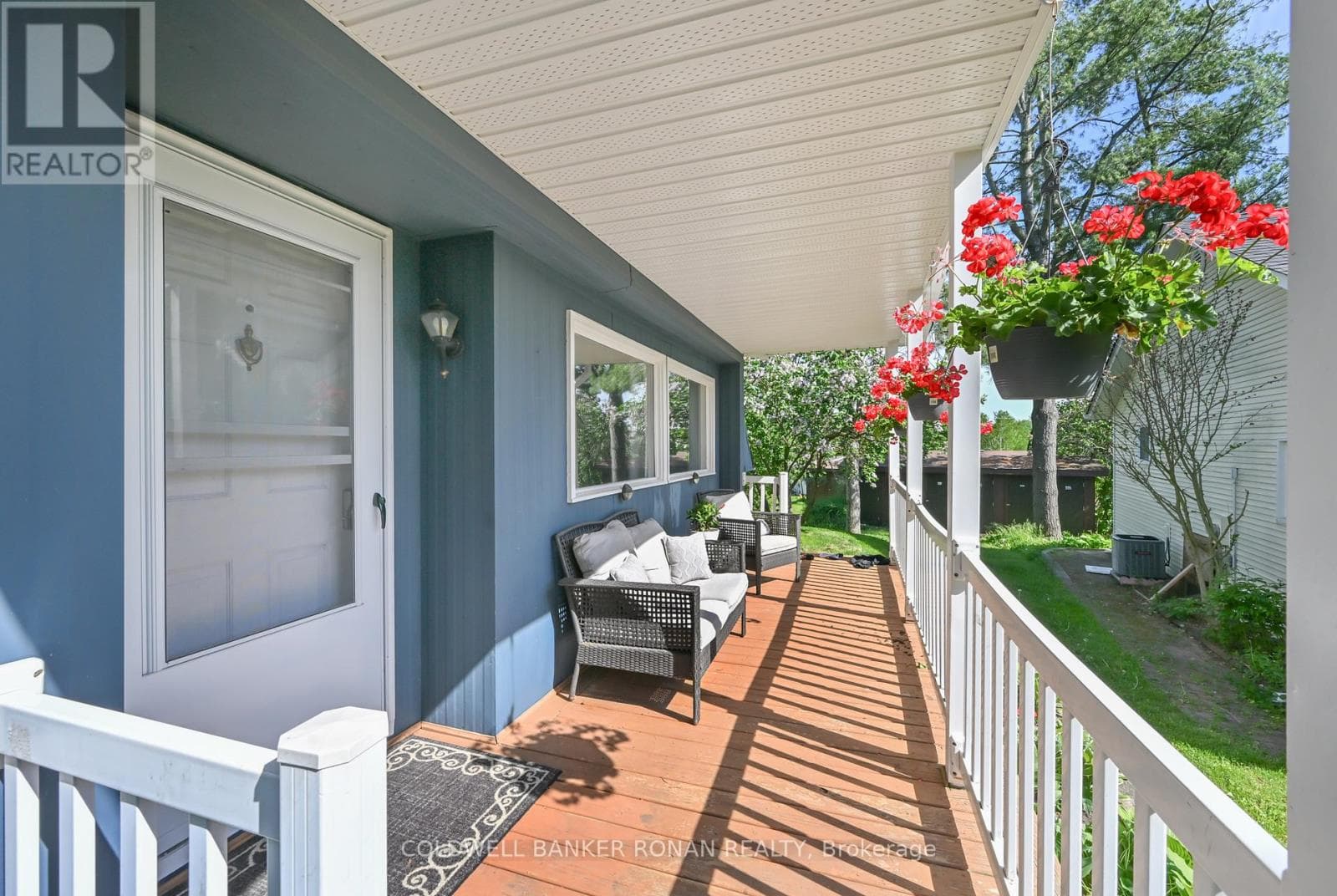 13 HAWTHORNE DRIVE, Toronto — photo 3