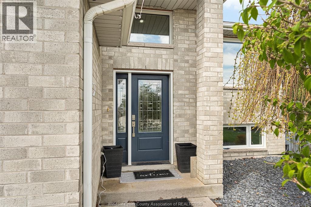 719 HELENA CRESCENT, Windsor — photo 4