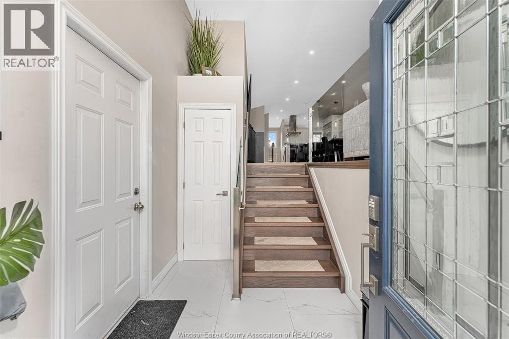 719 HELENA CRESCENT, Windsor — photo 5
