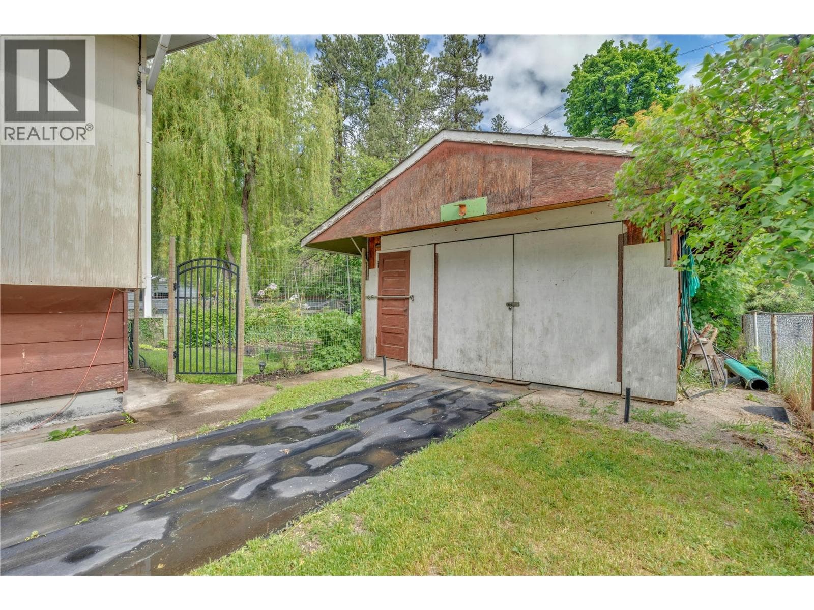 411 Auburn Cres, Interior REALTORS® — photo 4