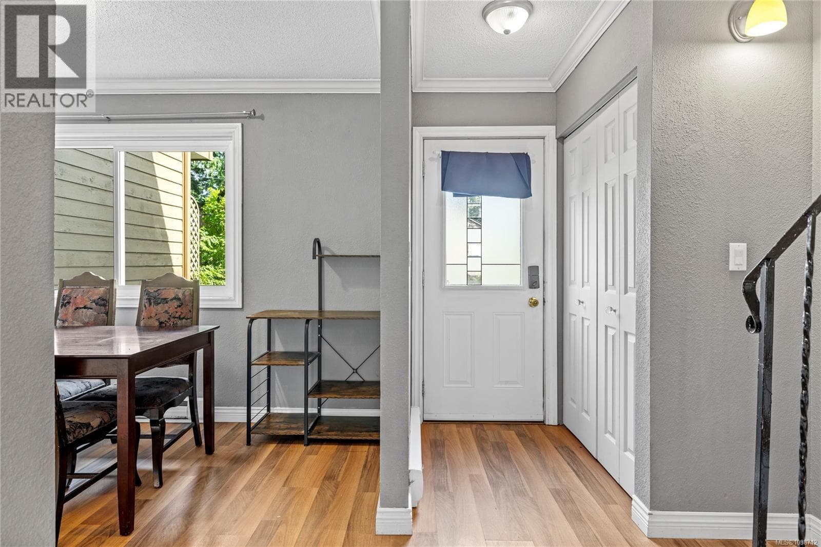 6 855 Howard Ave, Vancouver Island — photo 5