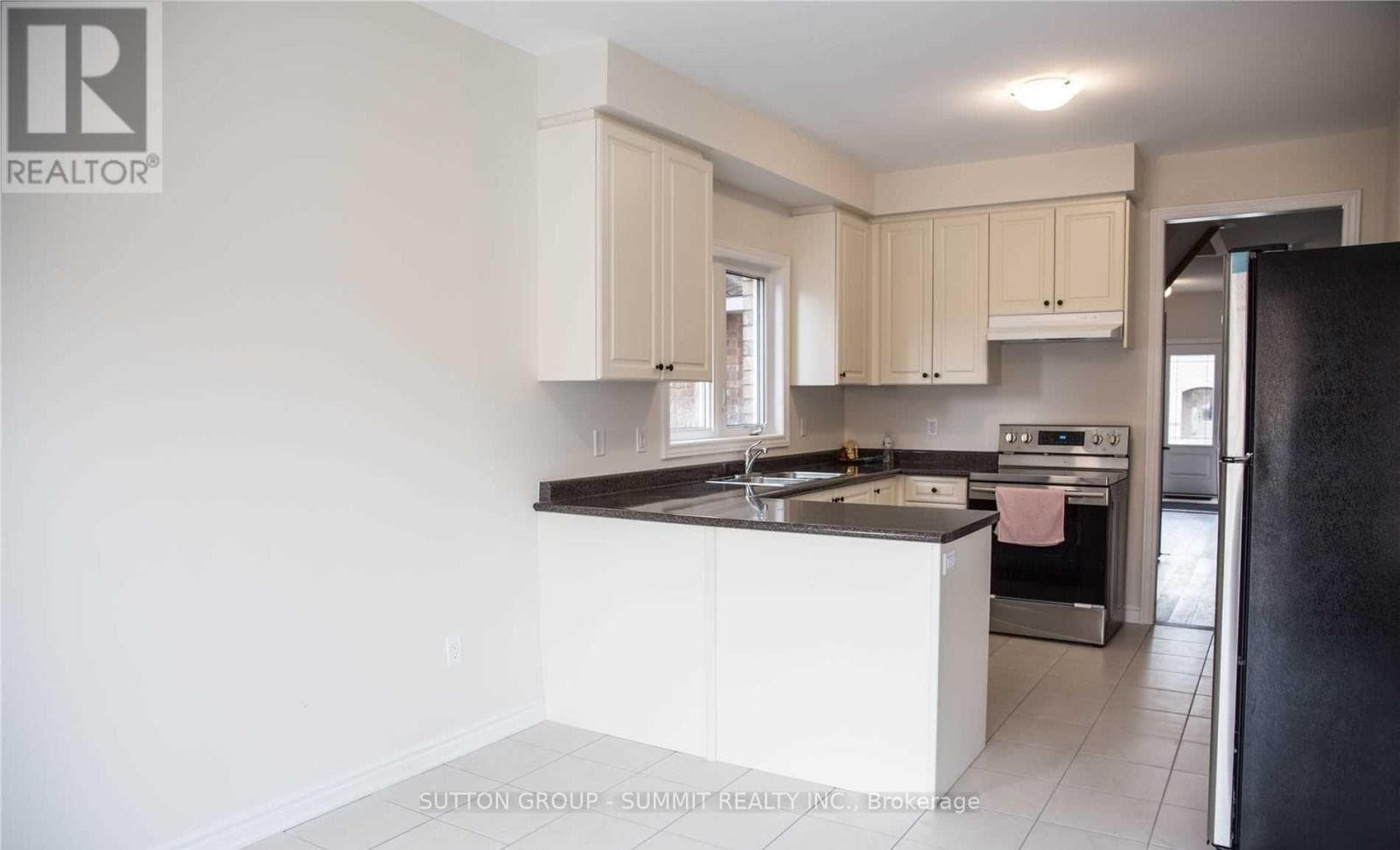 19 JARDINE STREET, Toronto — photo 4