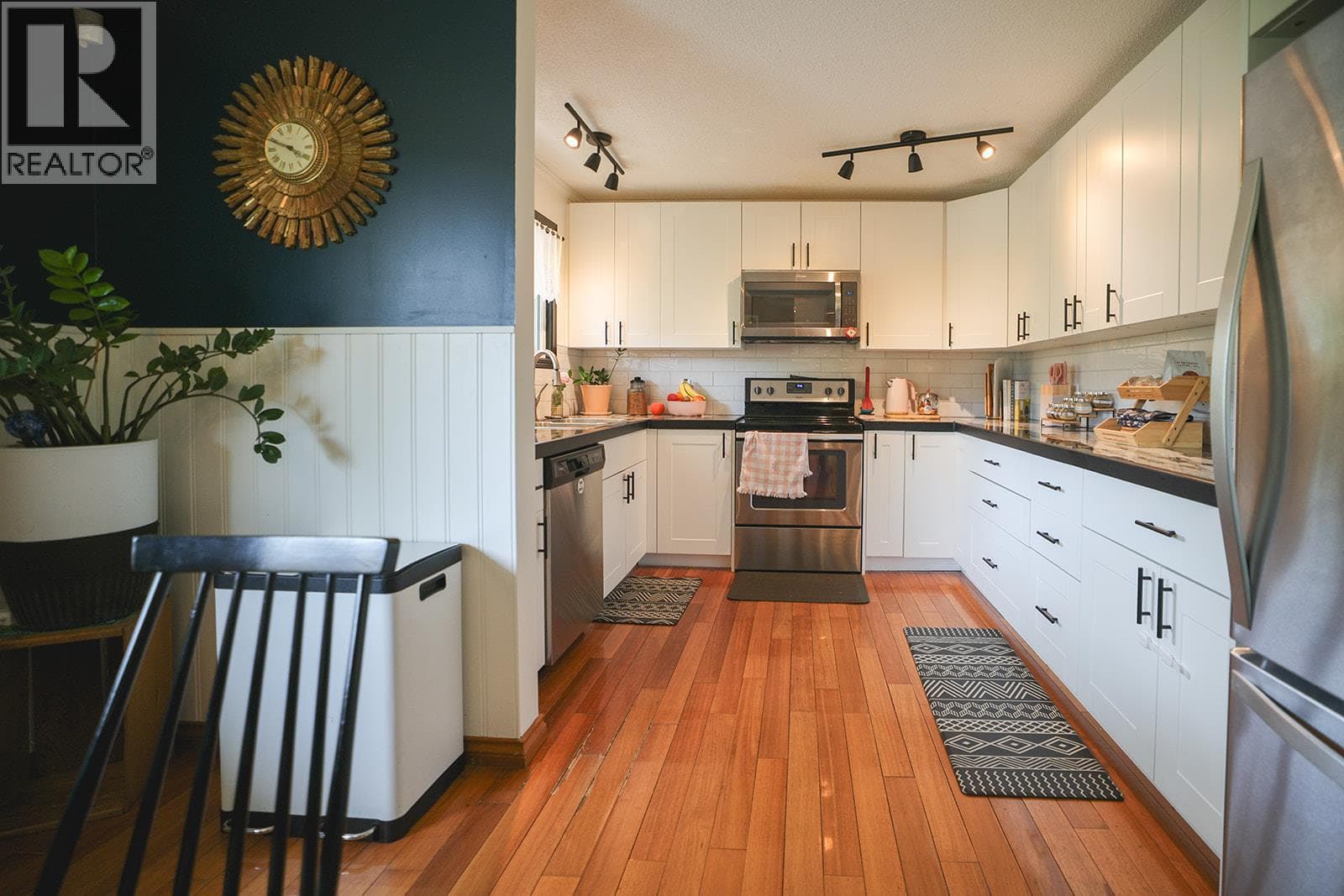 7089 LONGACRE DRIVE, Interior REALTORS® — photo 5