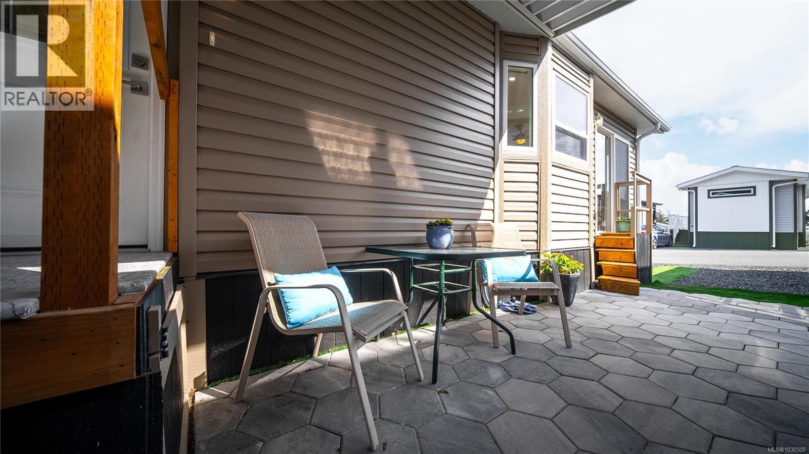 511 747 Old Place Rd, Victoria — photo 5