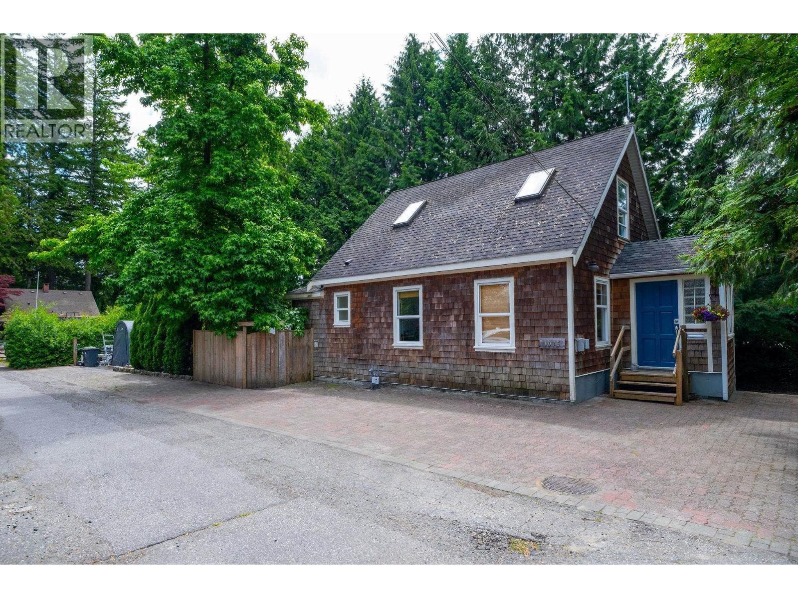 1075 GLADWIN DRIVE, Greater Vancouver — photo 5