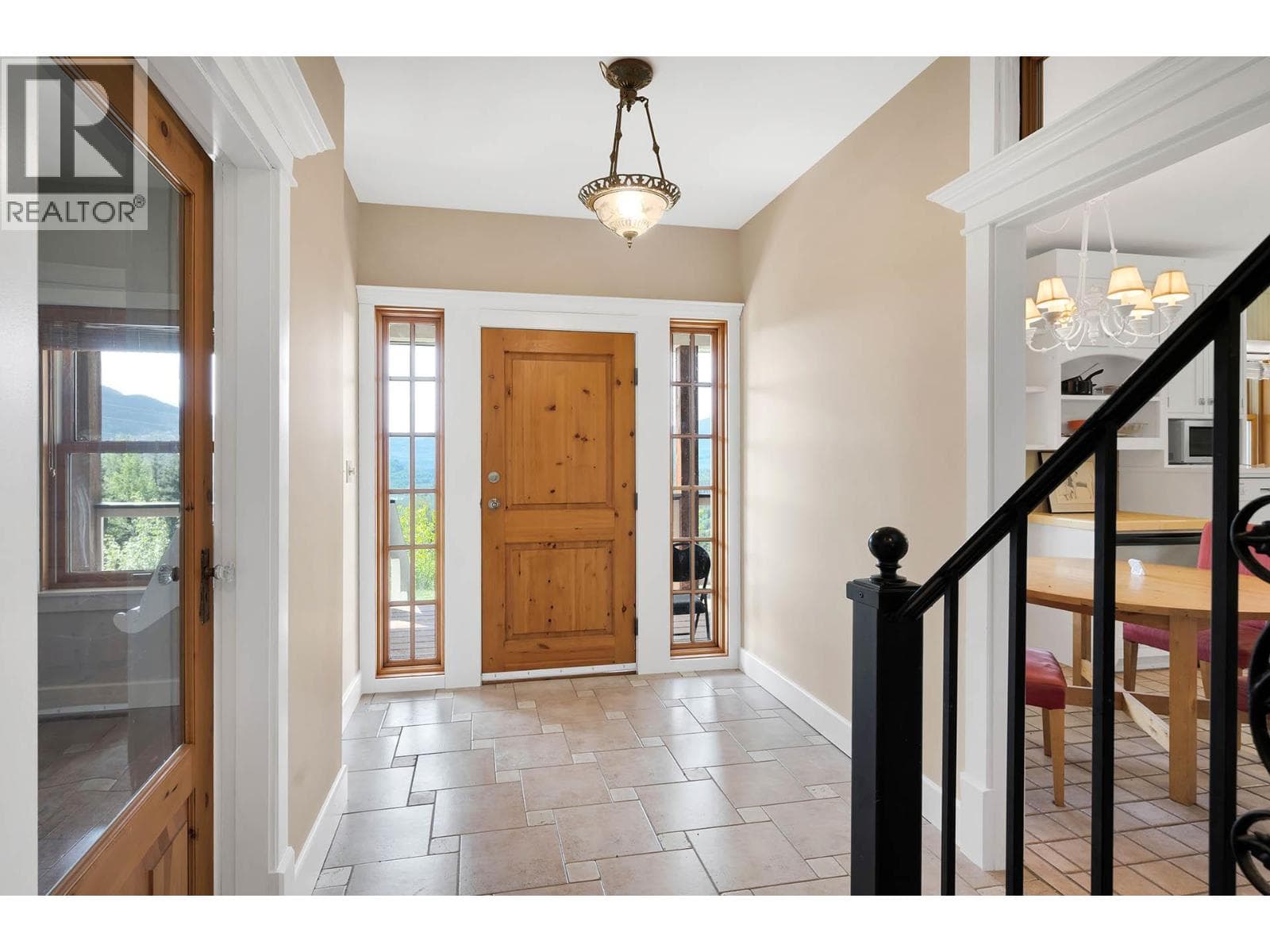 405 RAFT WEST FSR ROAD, Interior REALTORS® — photo 5