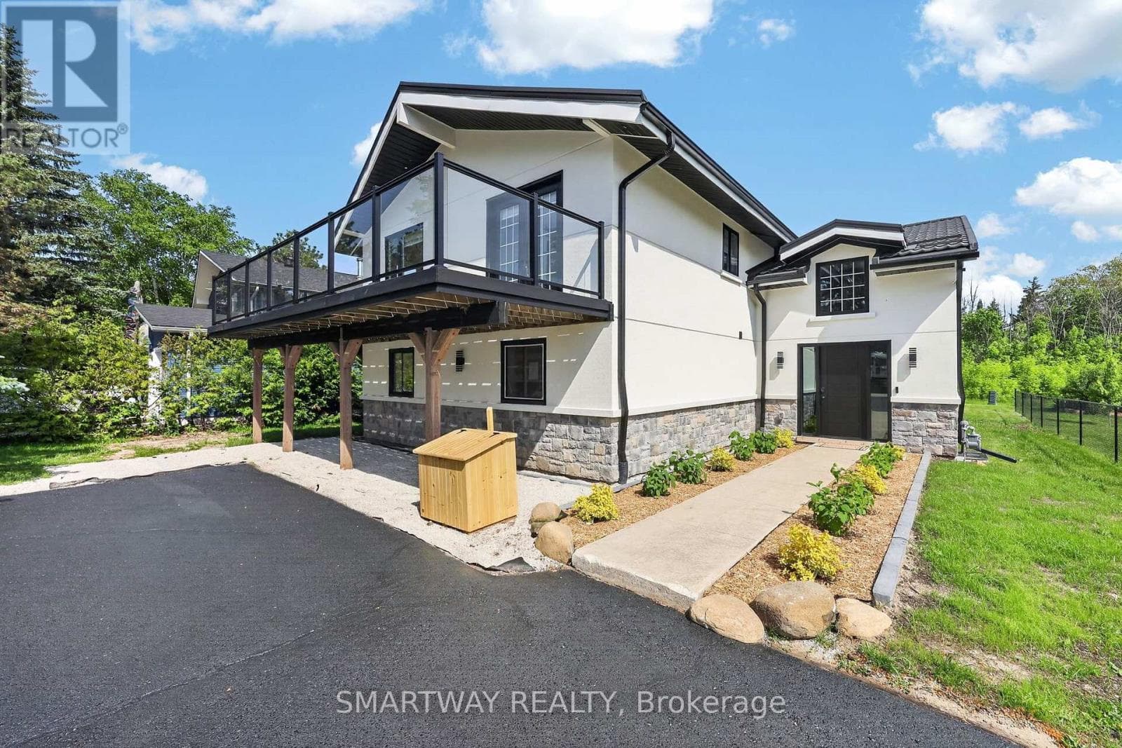107 CAMPBELL CRESCENT, Toronto — photo 2