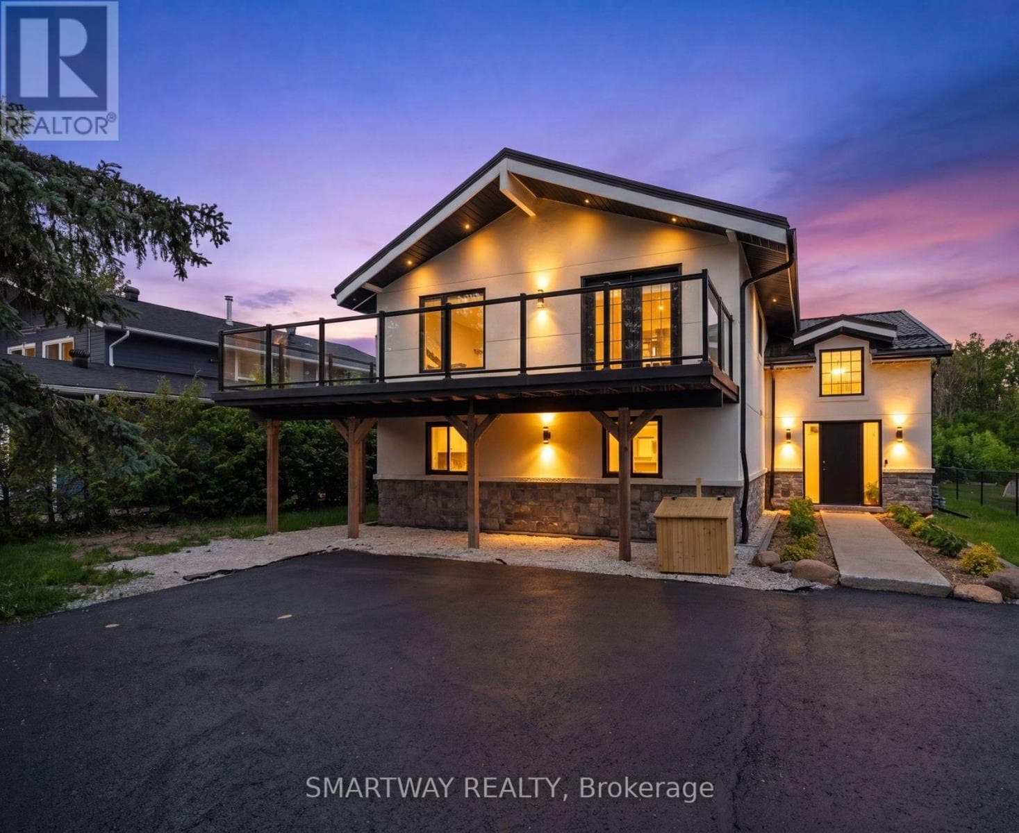 107 CAMPBELL CRESCENT, Toronto