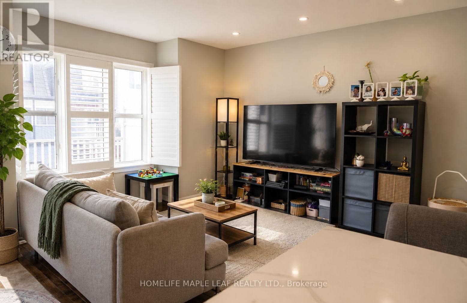 649 SCOTT BOULEVARD, Toronto — photo 5