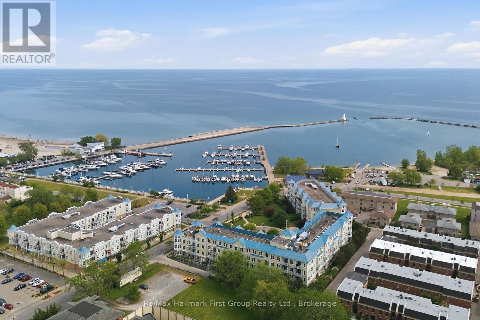 215 - 145 THIRD STREET in 