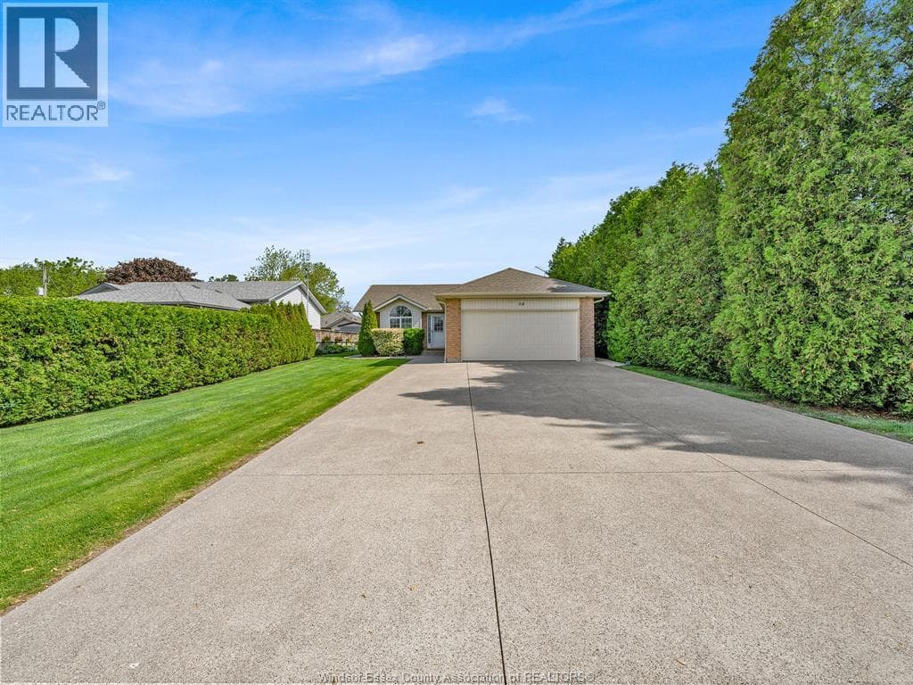 54 HOPE CRESCENT, Windsor — photo 5