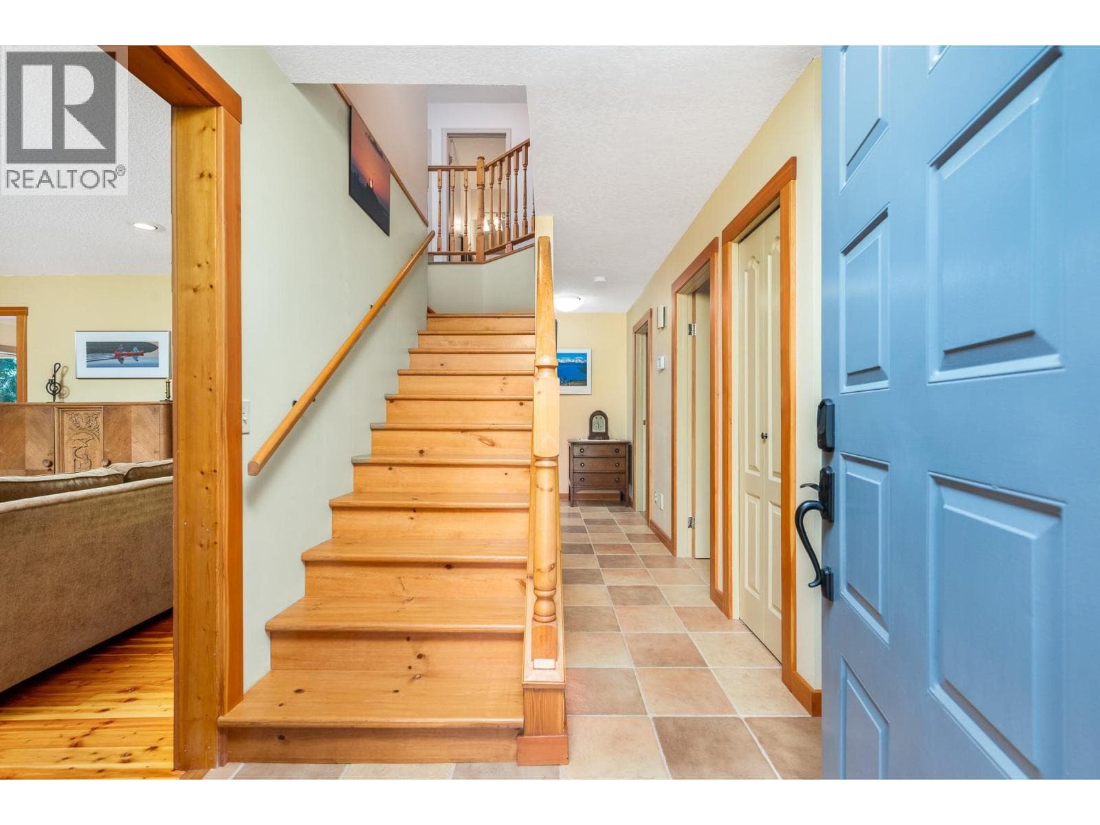2245 Okanagan Street, Interior REALTORS® — photo 4