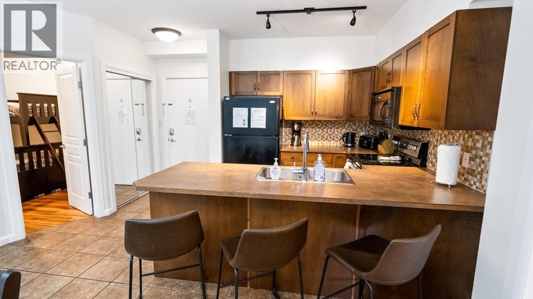 654 COOK ROAD UNIT 153, Interior REALTORS® — photo 4