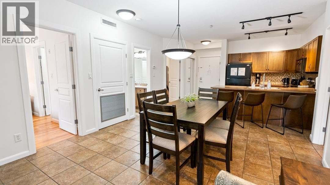 654 COOK ROAD UNIT 153, Interior REALTORS® — photo 3