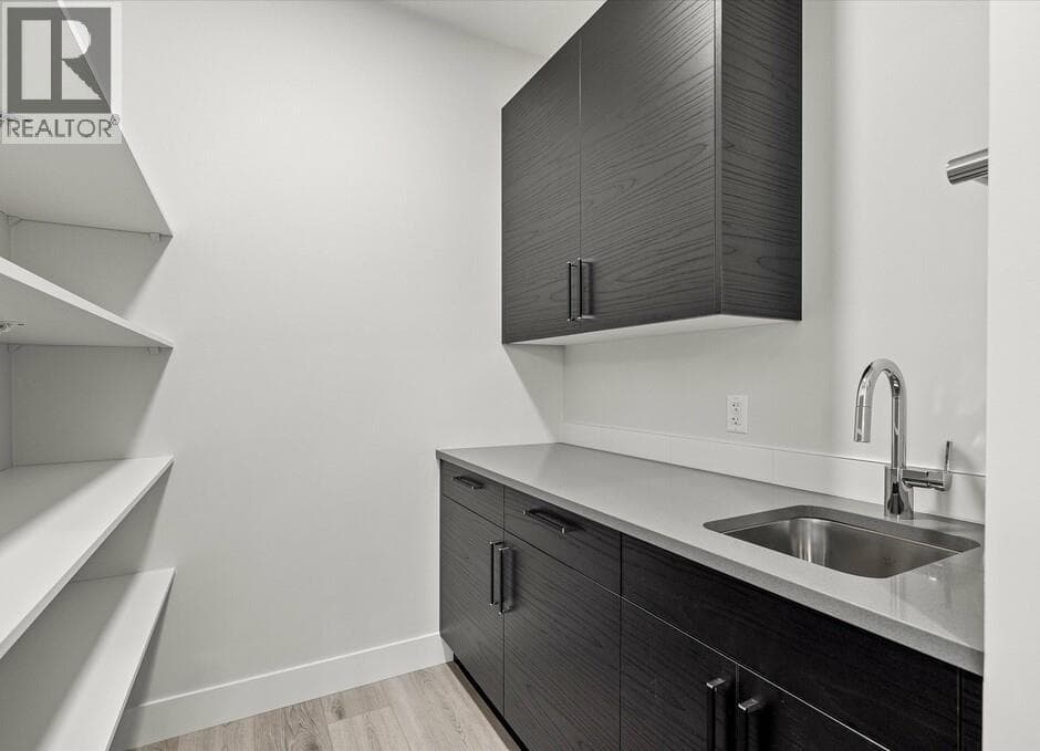 1221 LONE PINE DRIVE, Interior REALTORS® — photo 5
