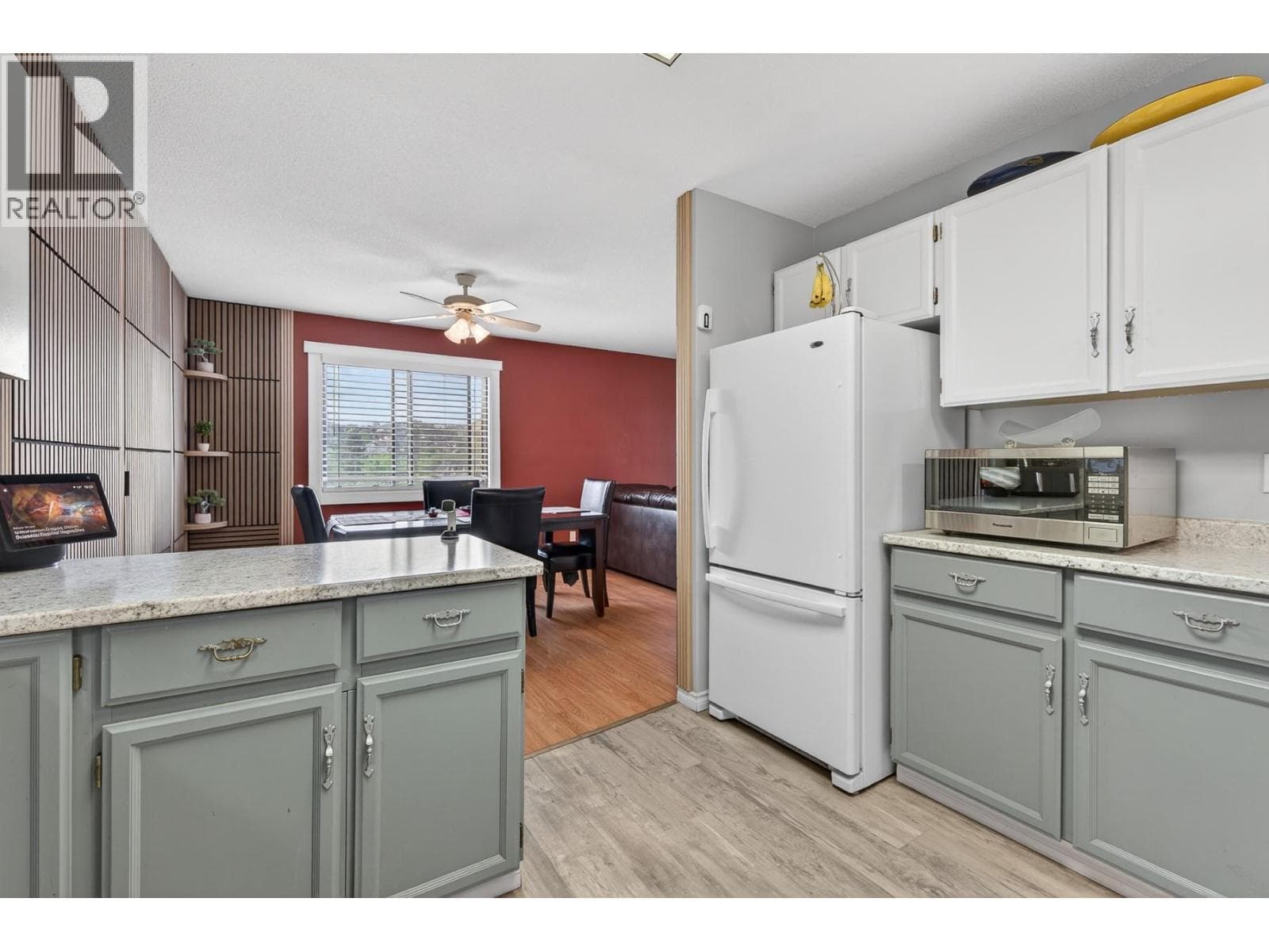 3608 27 Avenue Unit# 311, Interior REALTORS® — photo 3