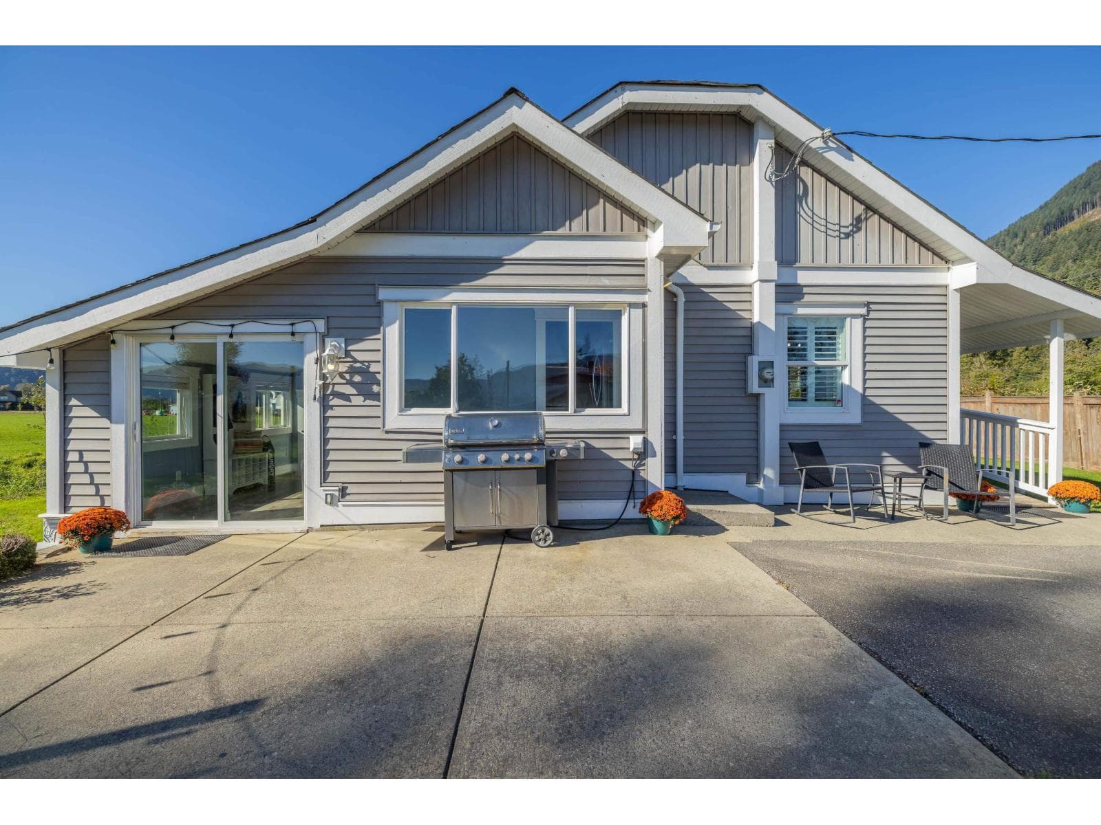 9183 SYLVESTER ROAD, Fraser Valley — photo 2