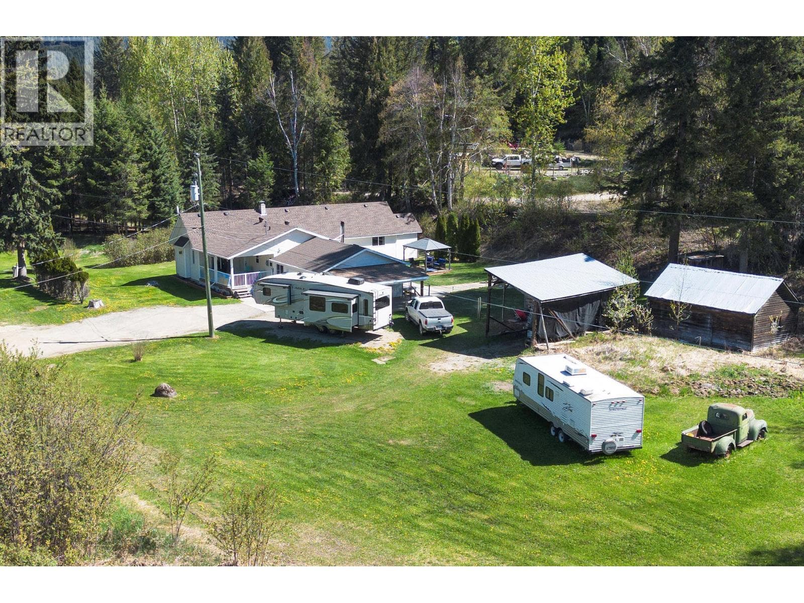 106E Old N Thompson Highway, Interior REALTORS® — photo 3