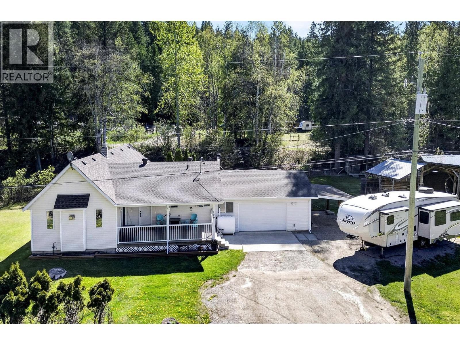 106E Old N Thompson Highway, Interior REALTORS® — photo 2