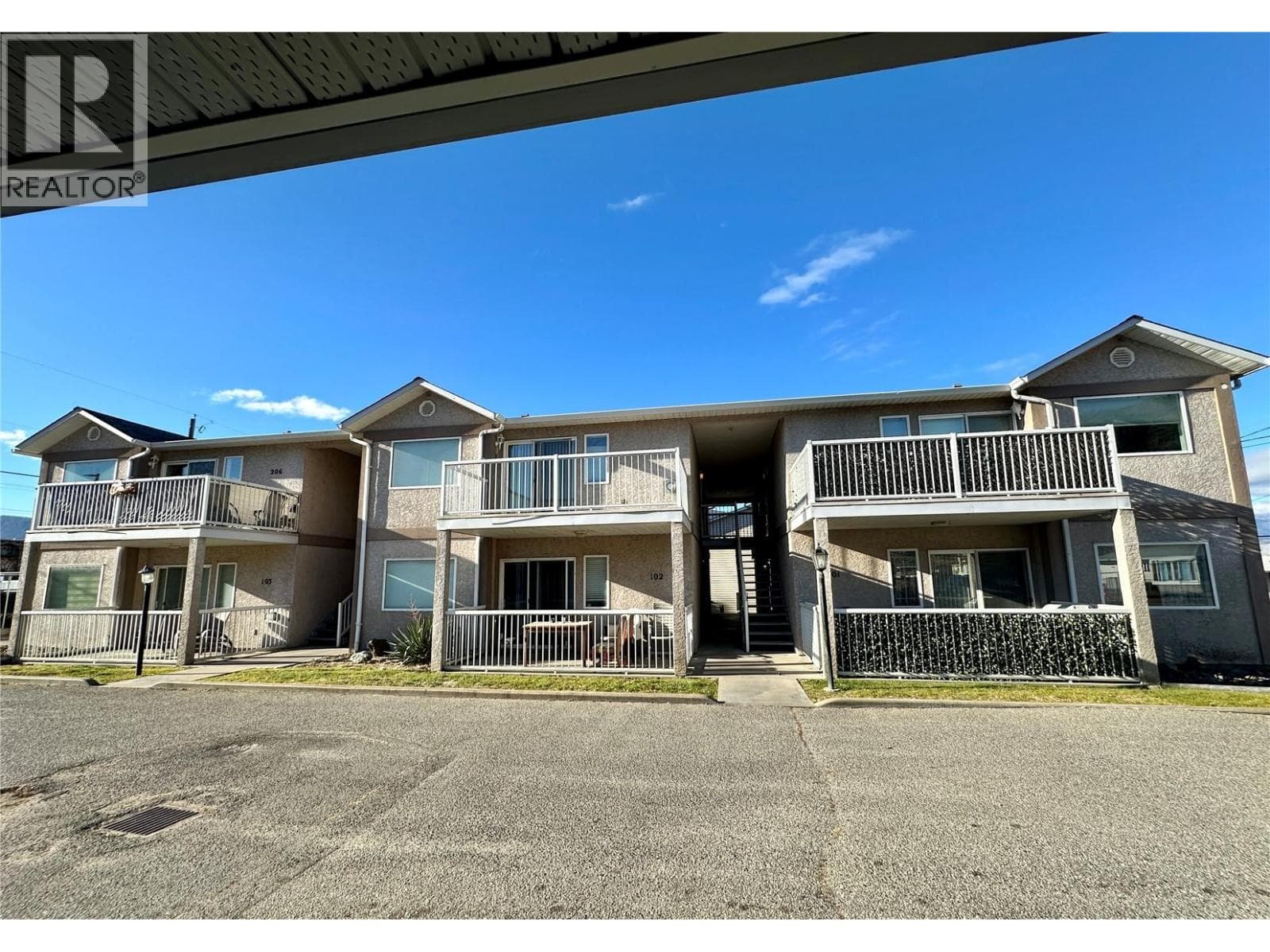 6201 Maple Drive Unit# 206, Interior REALTORS® — photo 3