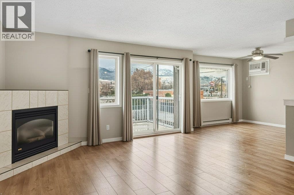 6201 Maple Drive Unit# 206, Interior REALTORS® — photo 5