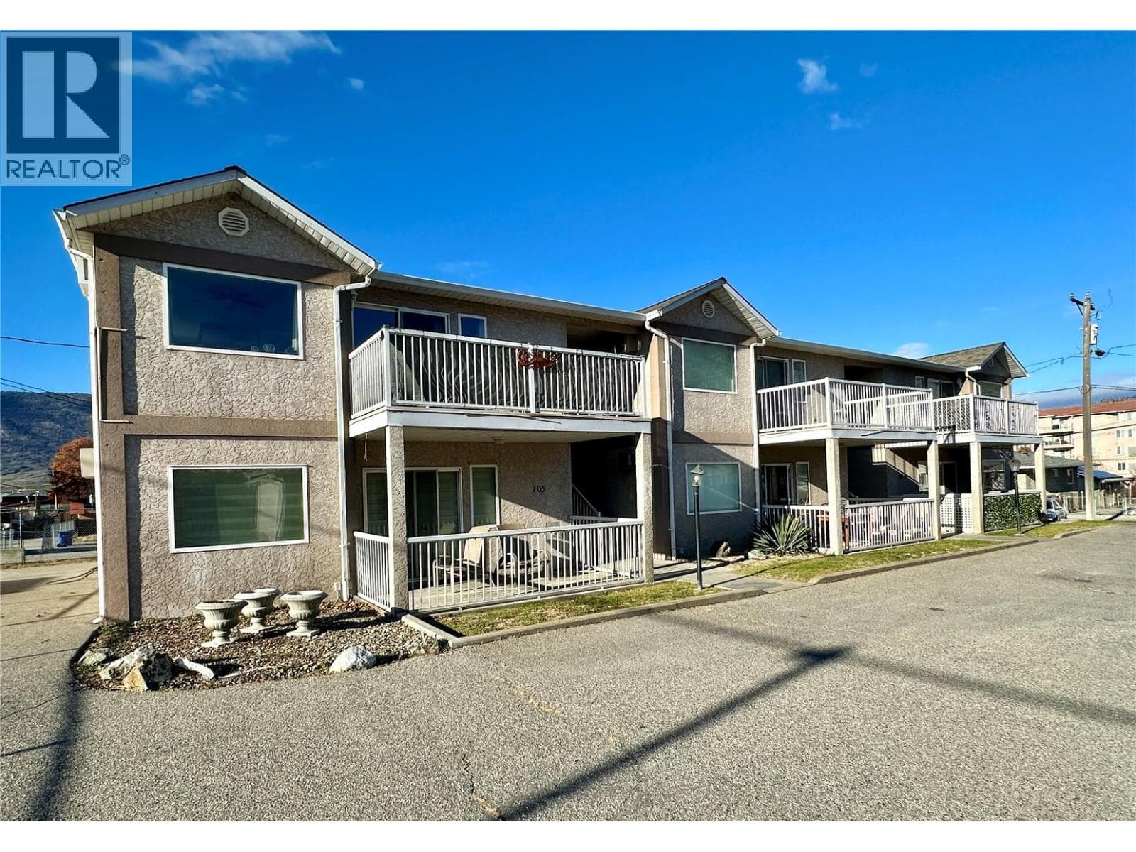 6201 Maple Drive Unit# 206, Interior REALTORS® — photo 2