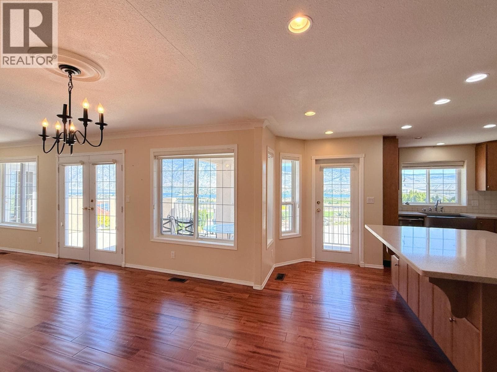 4016 PEBBLE BEACH Drive, Interior REALTORS® — photo 5