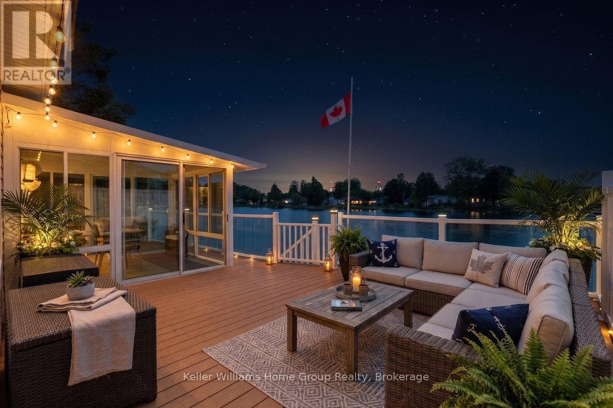 10 HEMLOCK CRESCENT in 