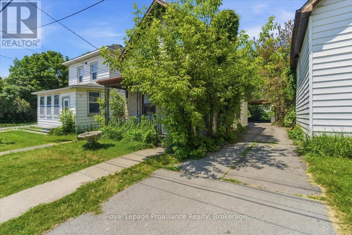 431 MAIN STREET, Central Lakes — photo 3