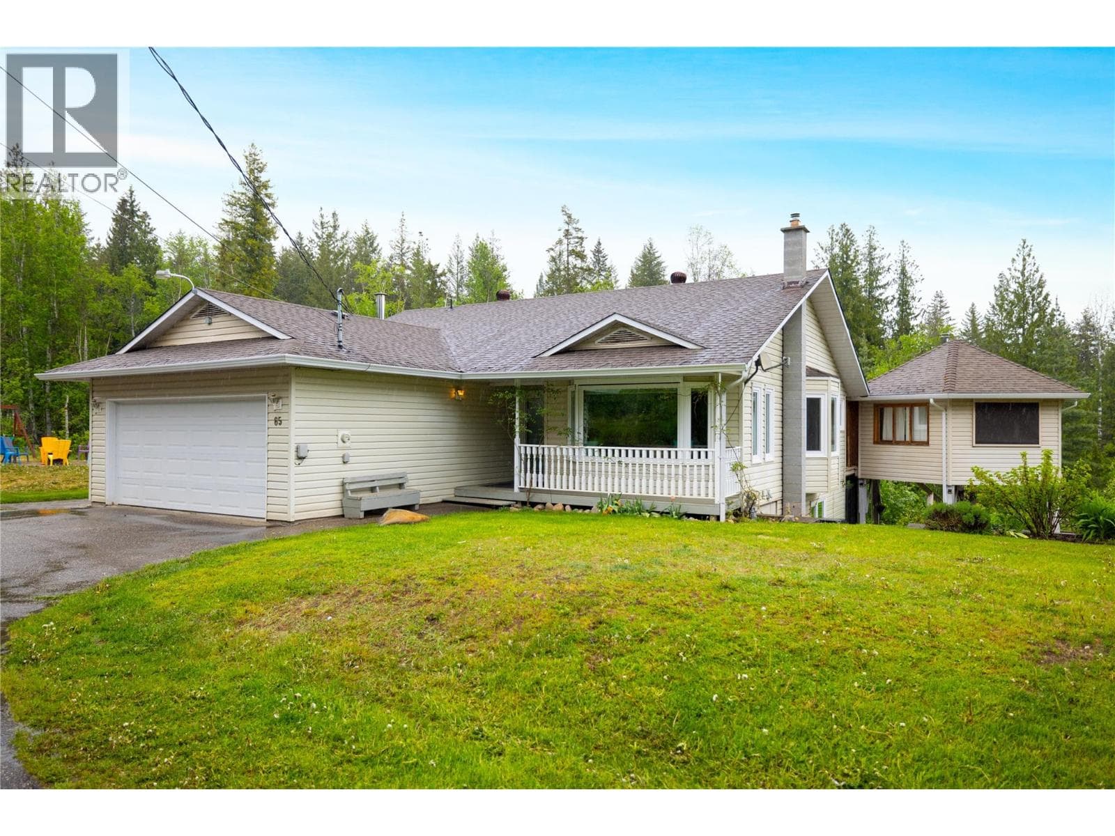 65 GROVE ROAD, Interior REALTORS® — photo 2