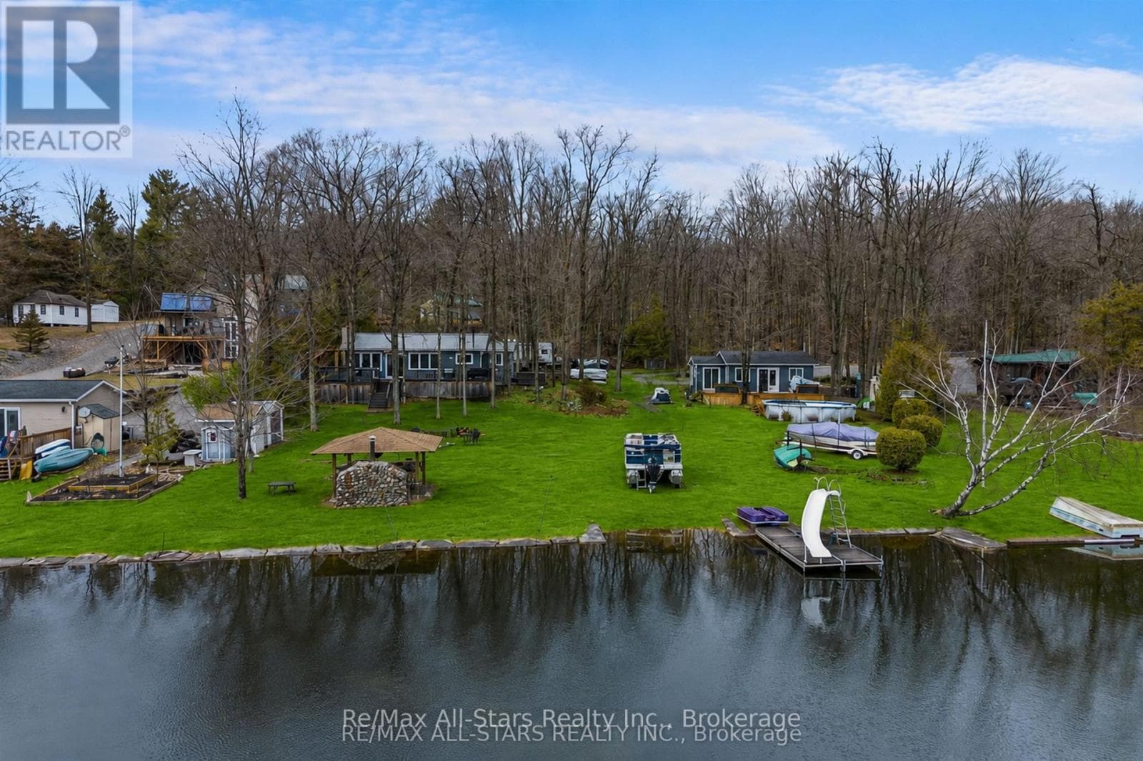 244 DEER BAY REACH ROAD S, Central Lakes