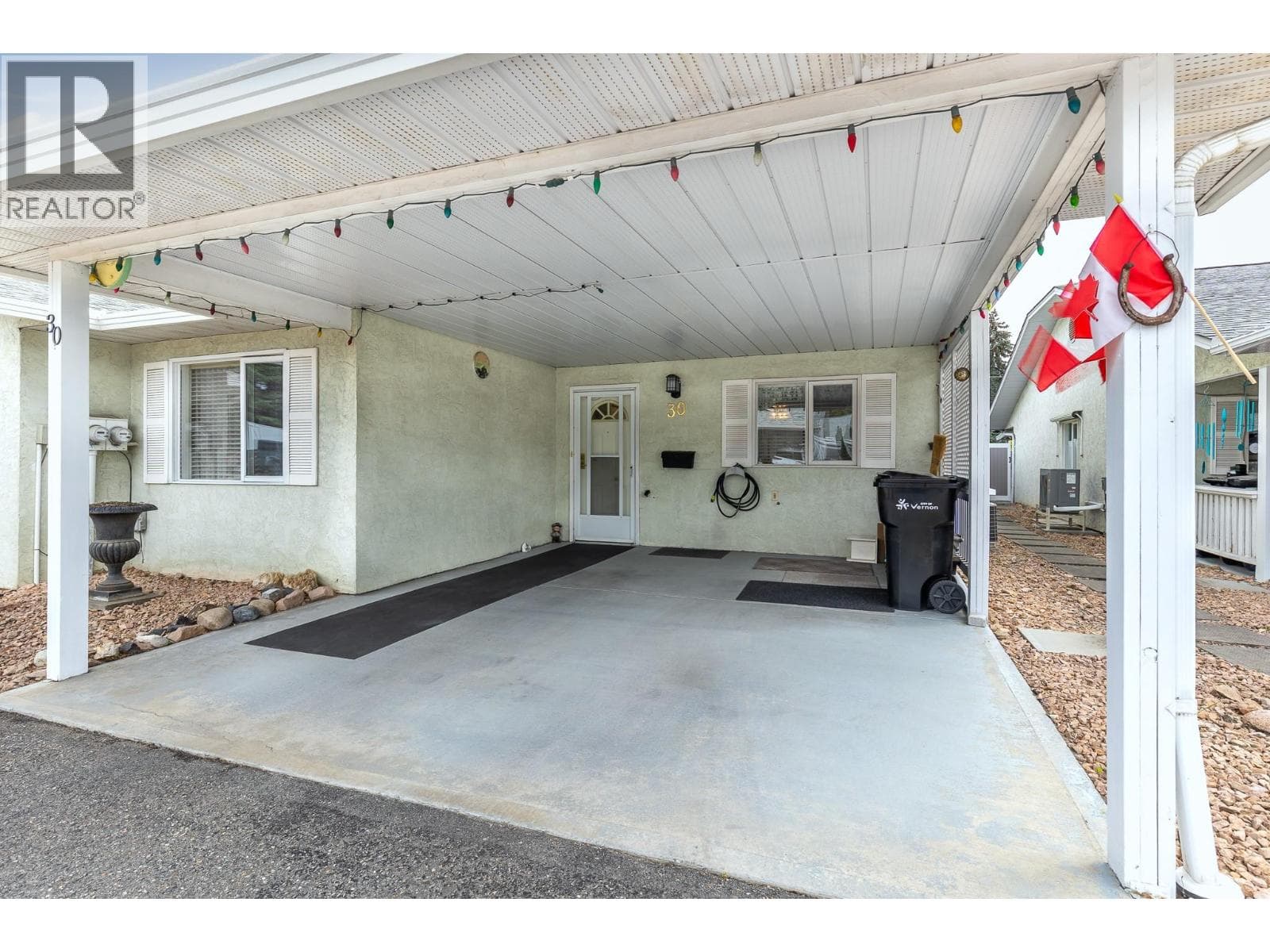 3900 27 Avenue Unit# 30, Interior REALTORS® — photo 3