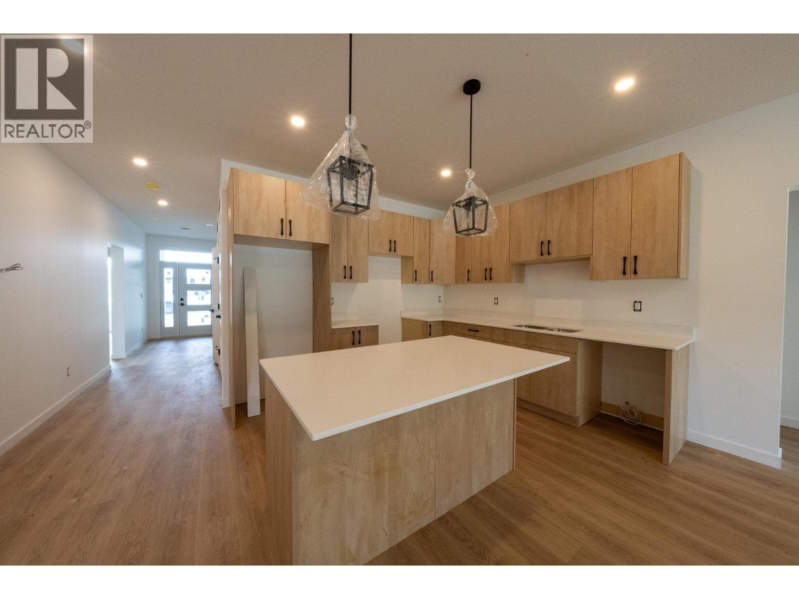2982 Scenic Ridge Drive, Interior REALTORS® — photo 5
