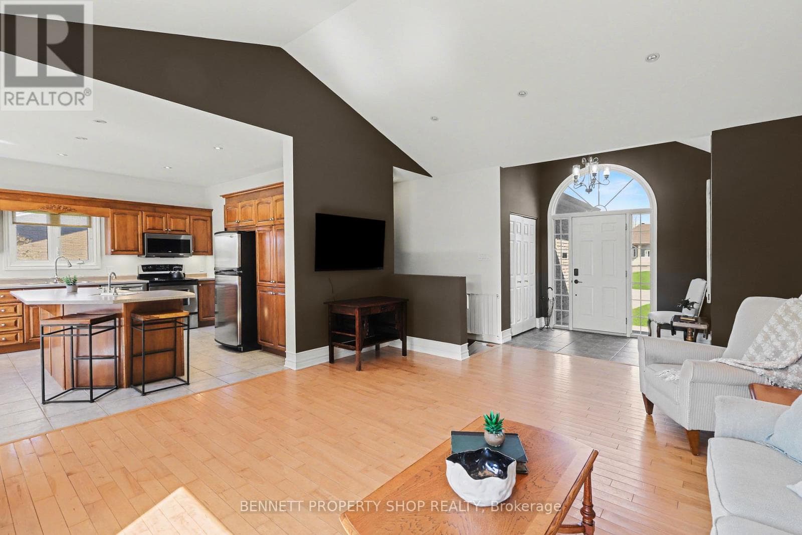 2030 KINGSLEY STREET, Ottawa — photo 3