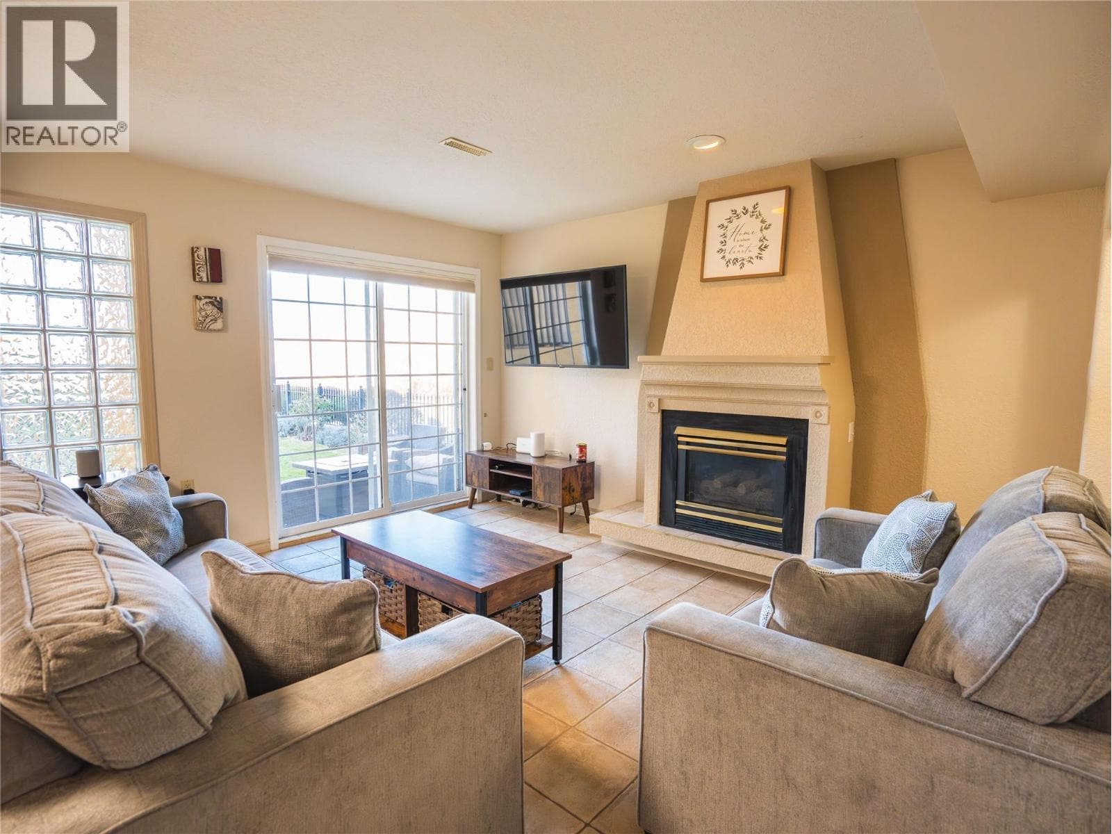 6811 Cottonwood Drive Unit# 3, Interior REALTORS® — photo 5