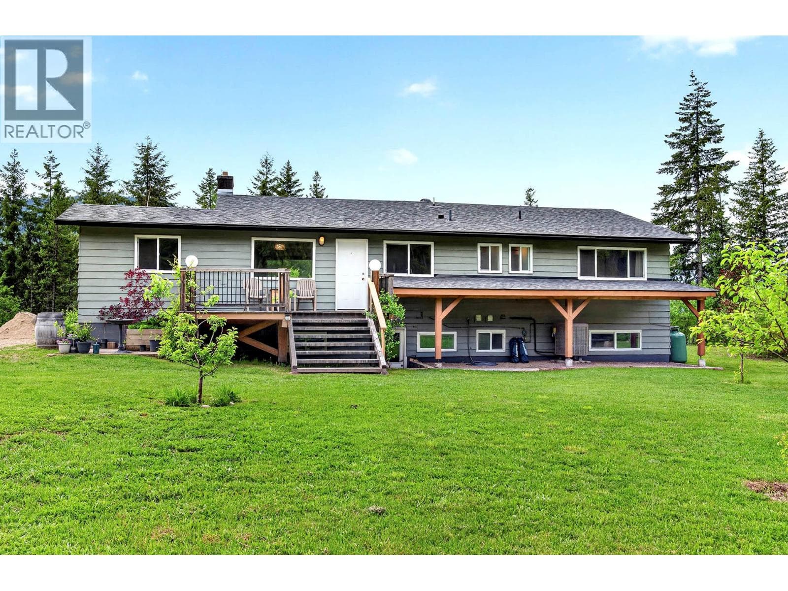 366 Joyce Lane, Interior REALTORS®