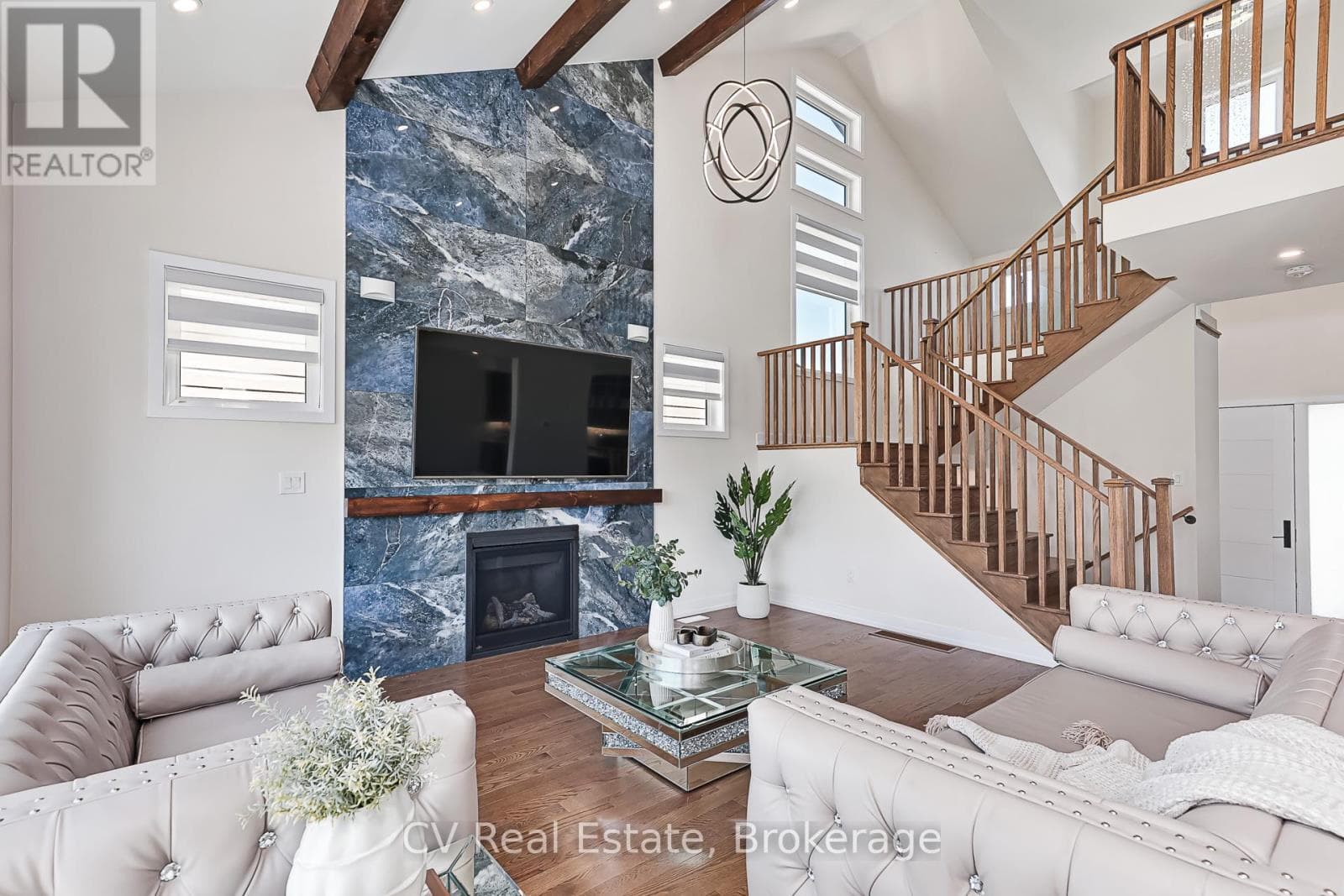 111 STONELEIGH DRIVE, OnePoint — photo 4