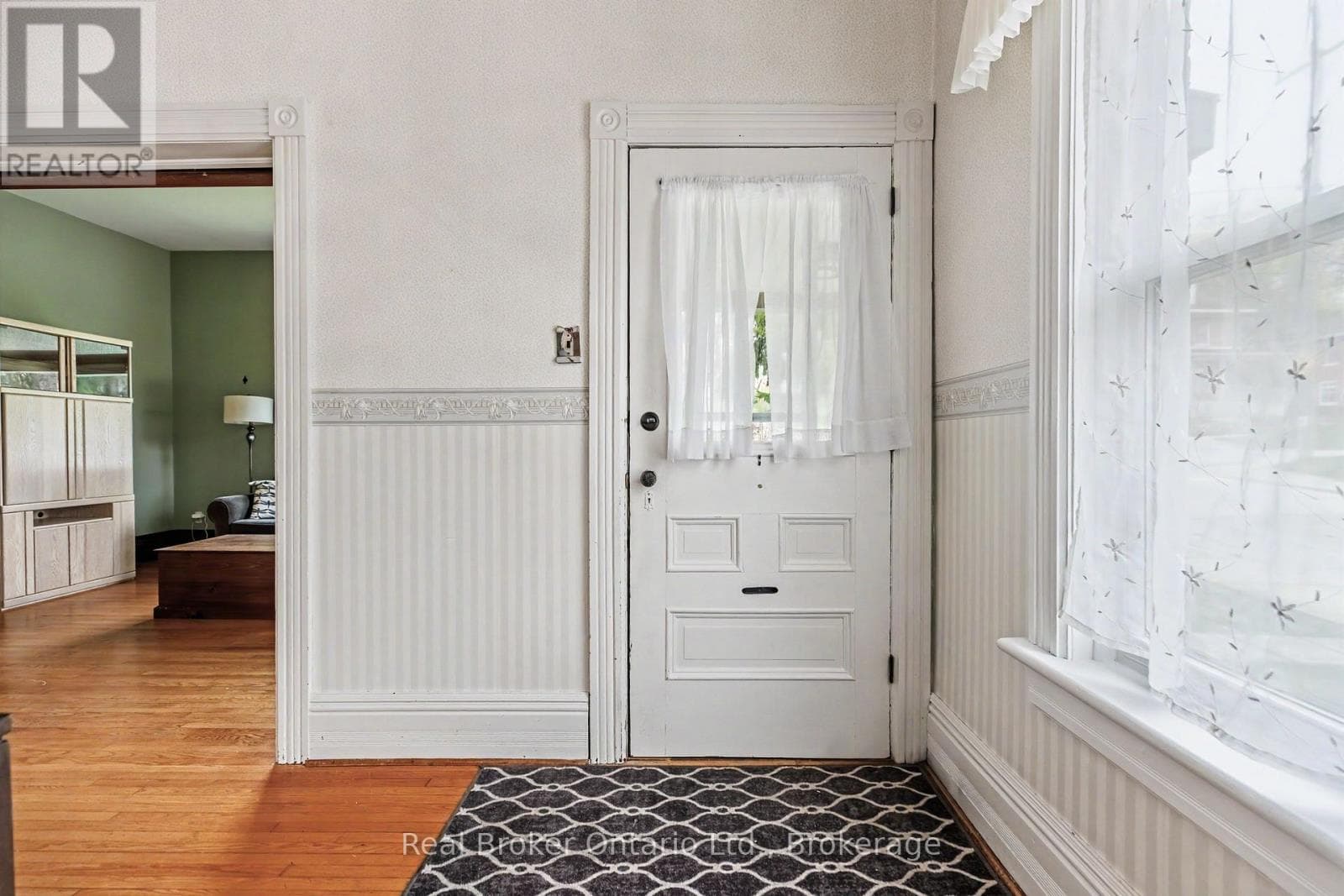 846 7TH AVENUE E, OnePoint — photo 4
