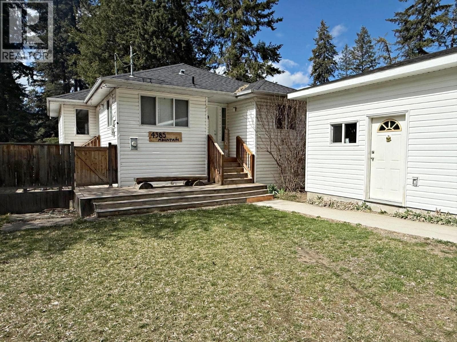 4385 Mountain Road, Interior REALTORS®