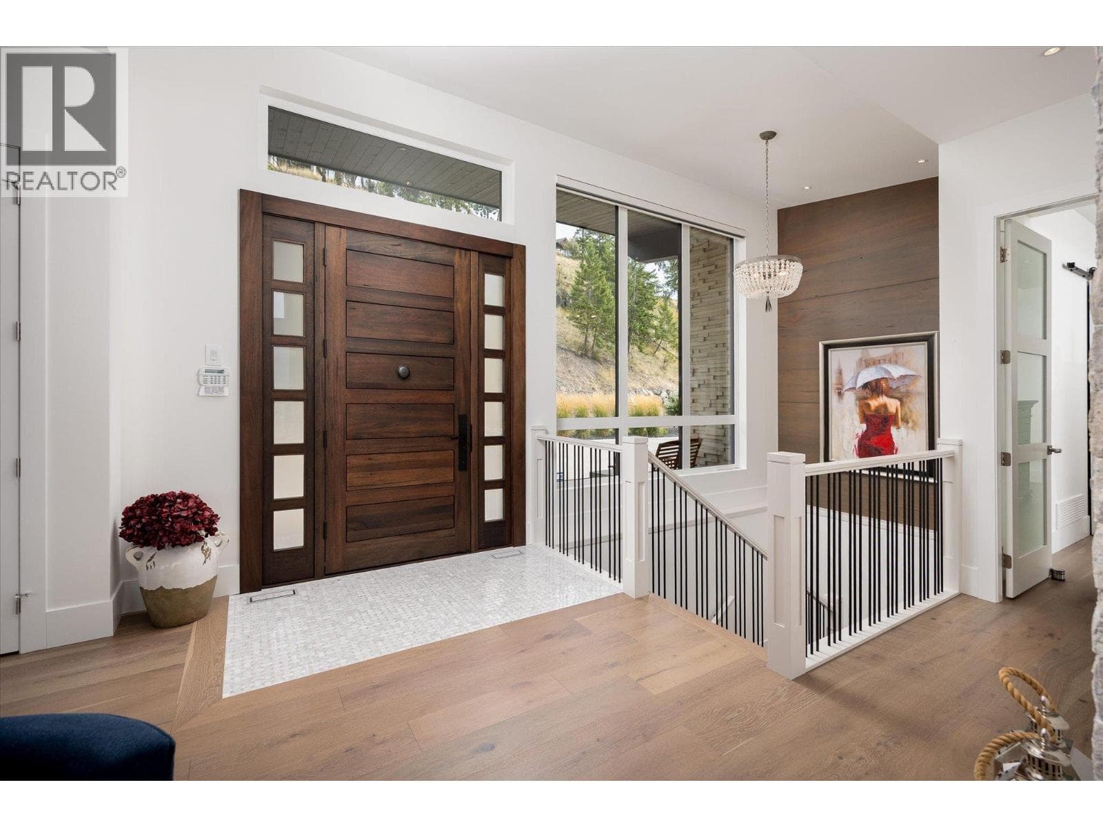 142 RED SKY COURT, Interior REALTORS® — photo 5
