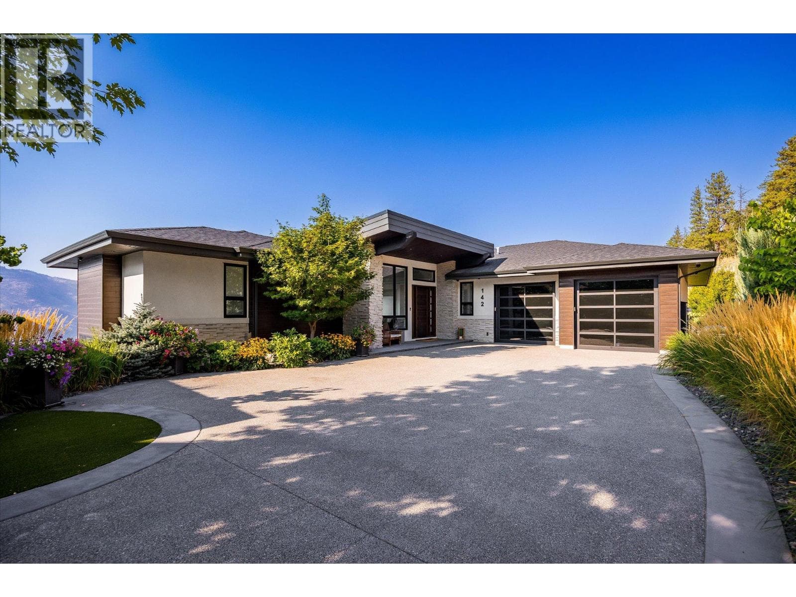 142 RED SKY COURT, Interior REALTORS® — photo 2
