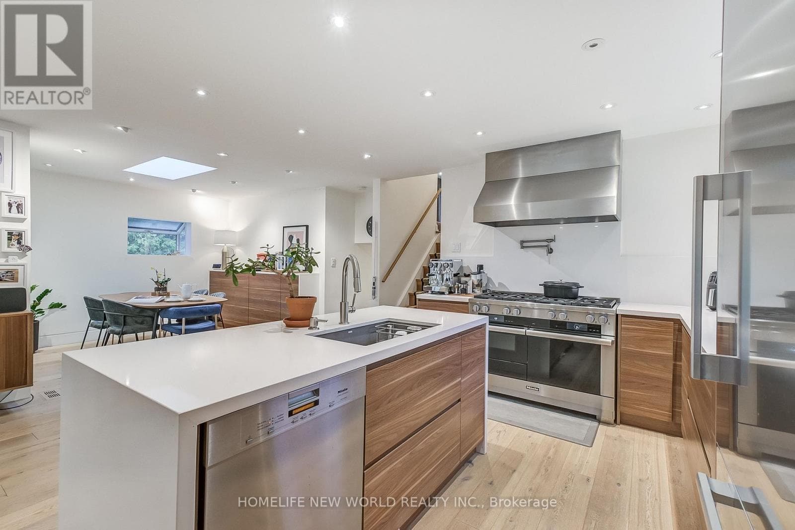 59 BOBMAR ROAD, Toronto — photo 2