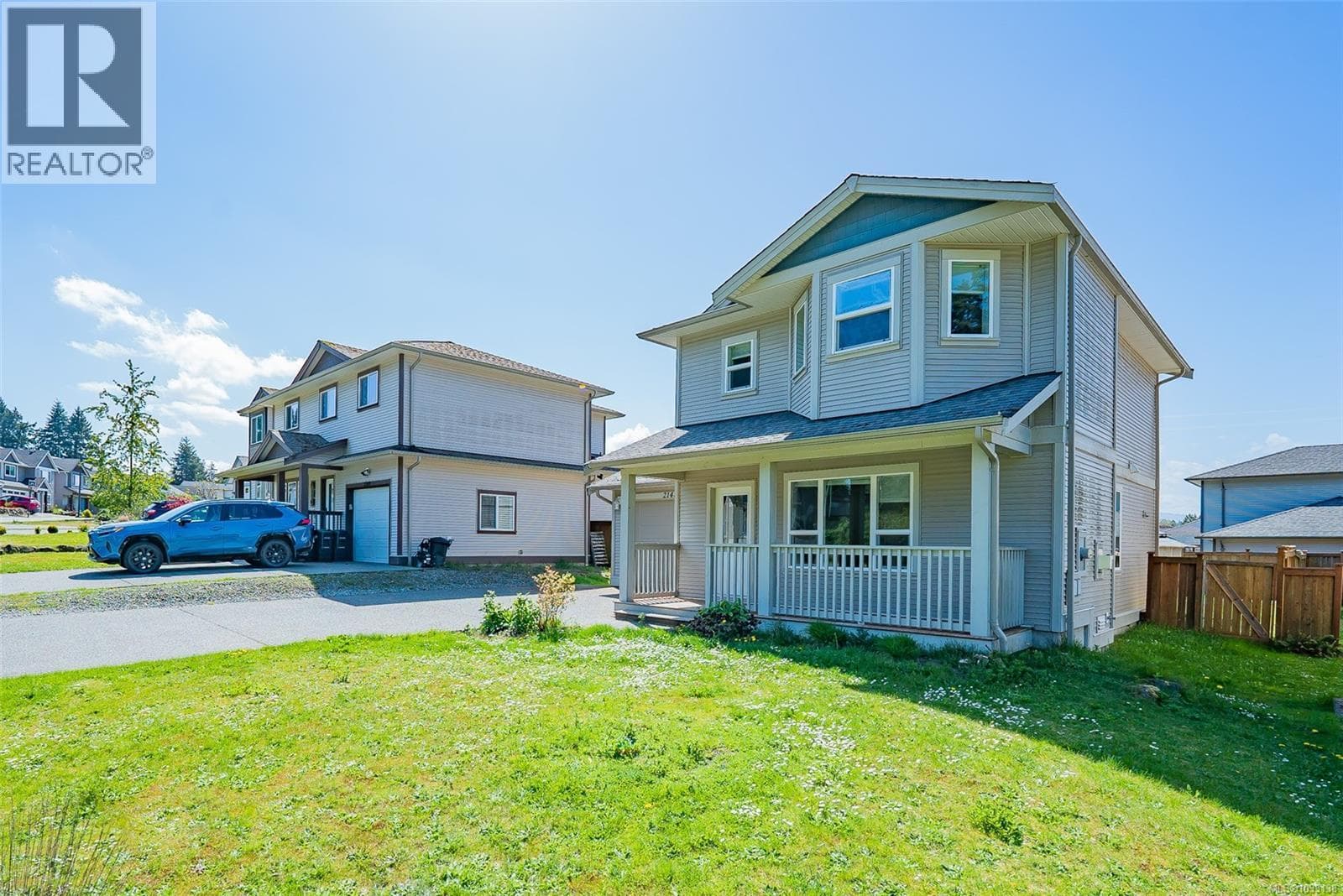 2145 Village Dr, Vancouver Island — photo 2