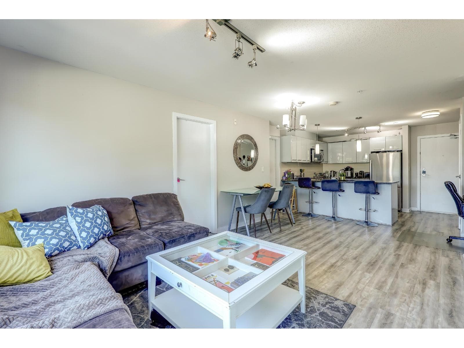 211 7511 120 STREET, Fraser Valley — photo 4