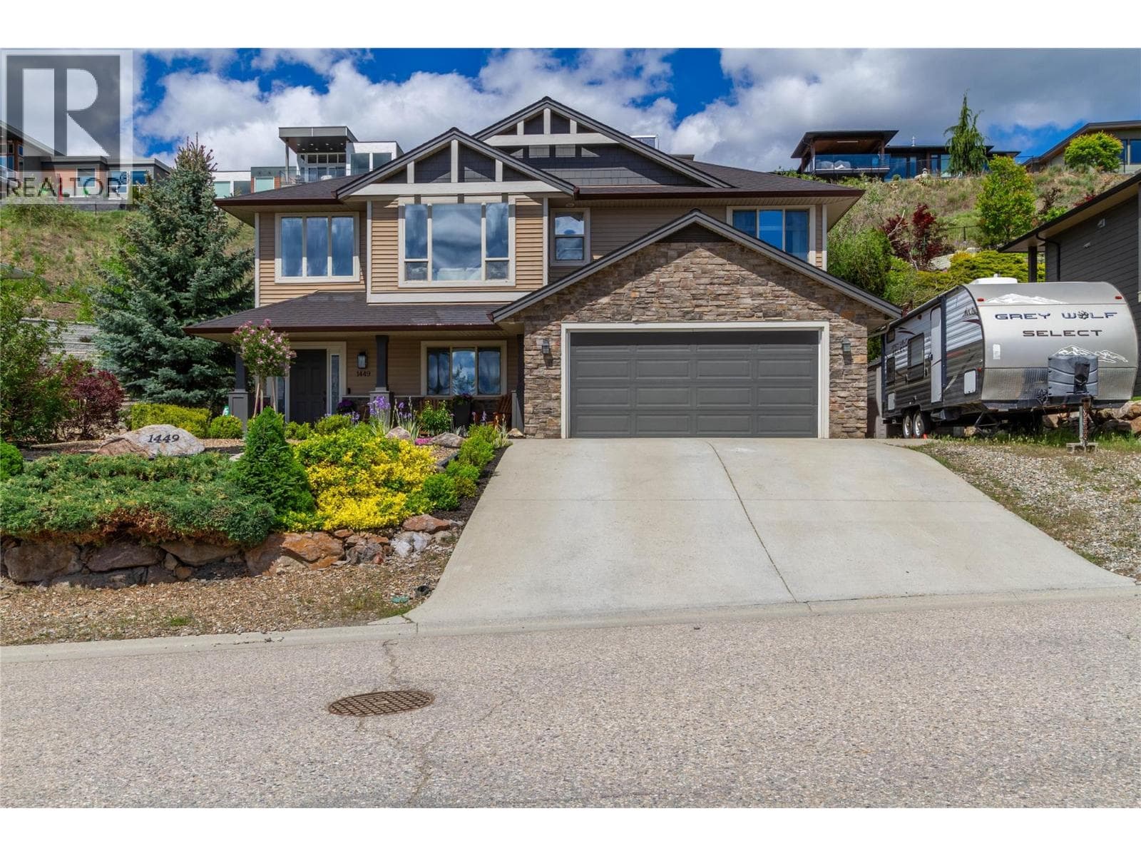 1449 RED MOUNTAIN PLAZA, Interior REALTORS®