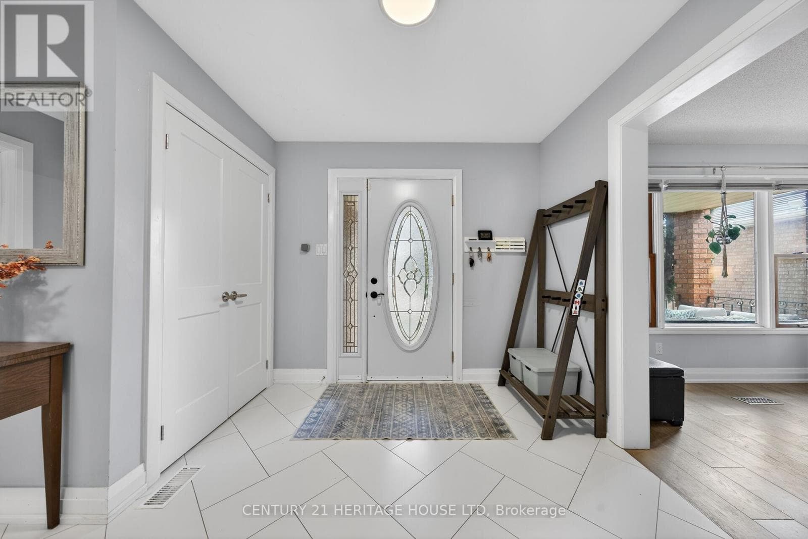 3 BOWES COURT, Toronto — photo 5