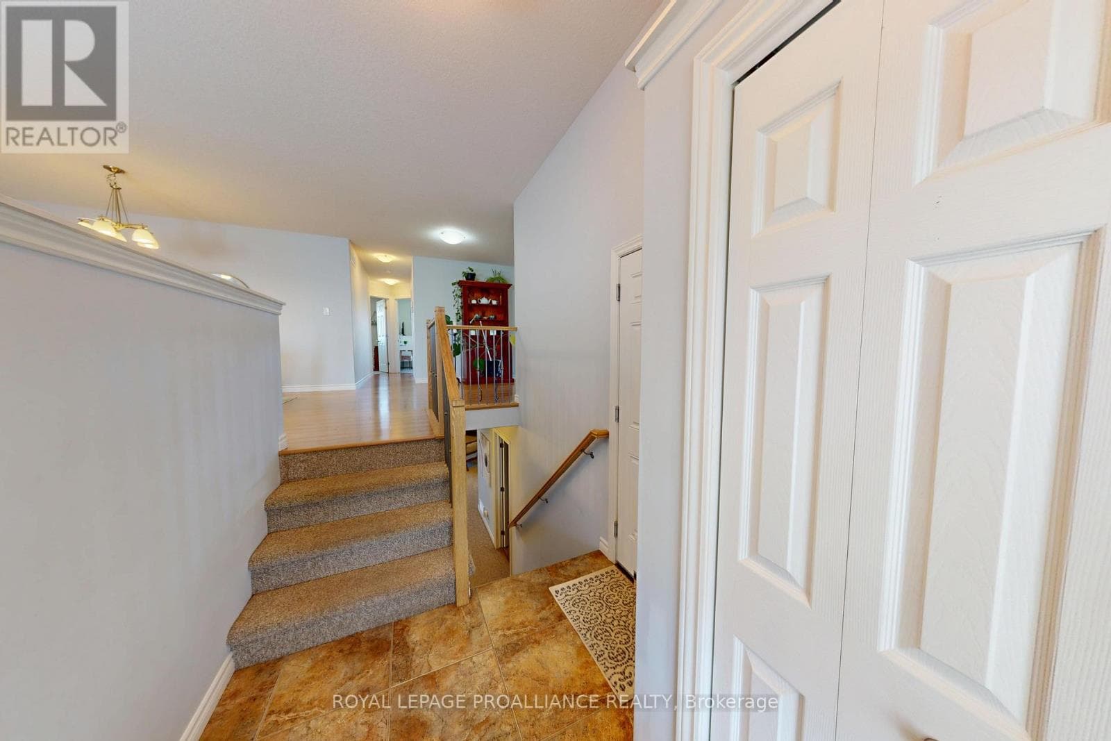 121 GREENHILL LANE, Central Lakes — photo 3