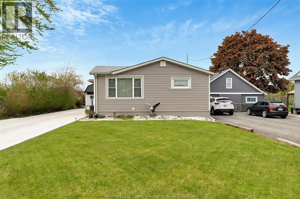 1626 TALBOT ROAD, Windsor